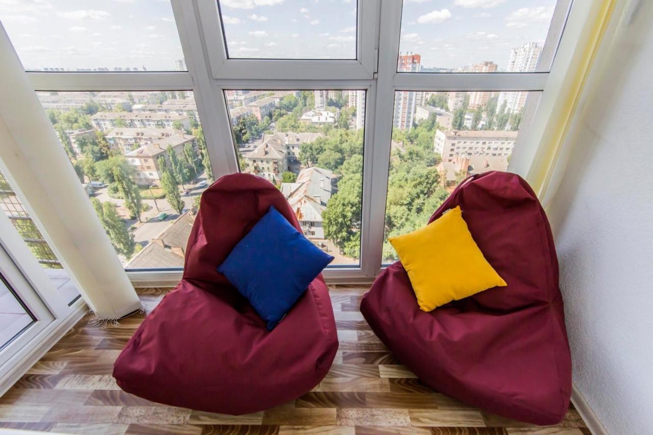 Large 2 Room Apartment With A Beautiful View 2 Min Metro Chernigivska Kyjev Exteriér fotografie